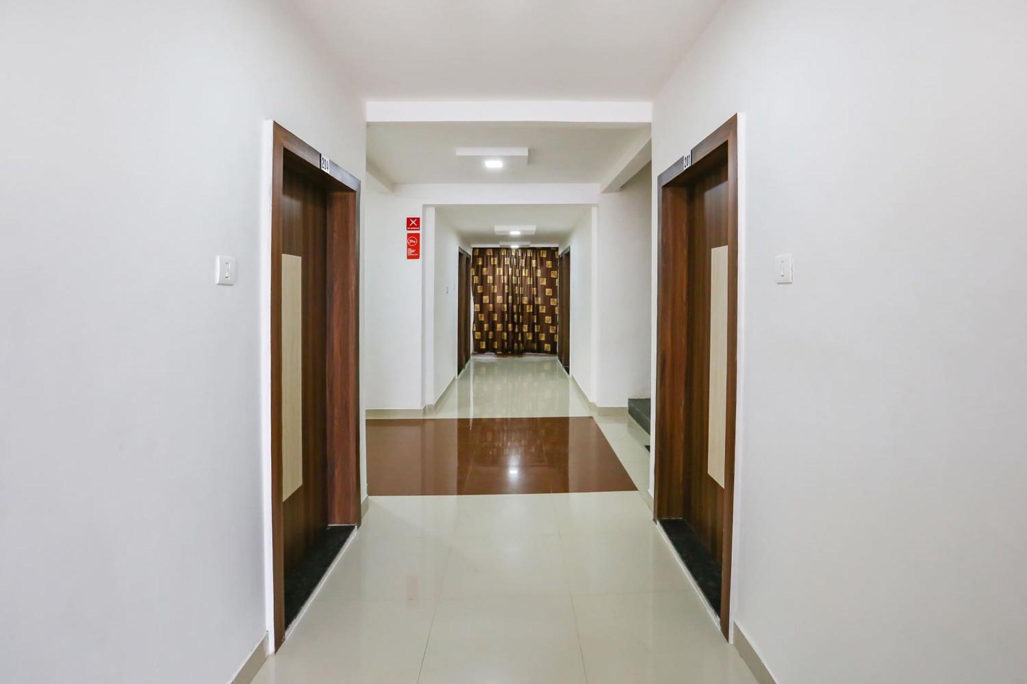 Hotel O Pingara Executive Phursungi Екстер'єр фото