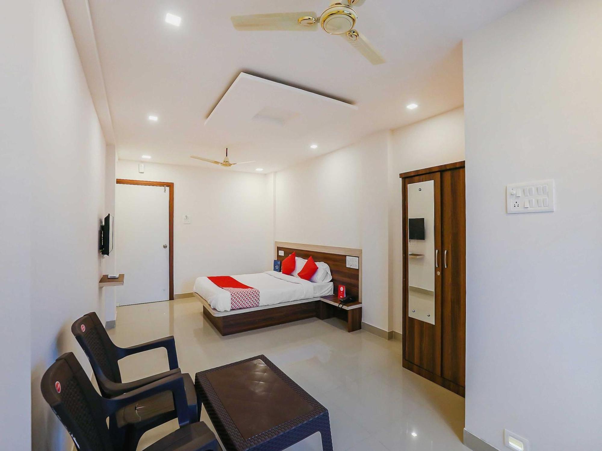 Hotel O Pingara Executive Phursungi Екстер'єр фото
