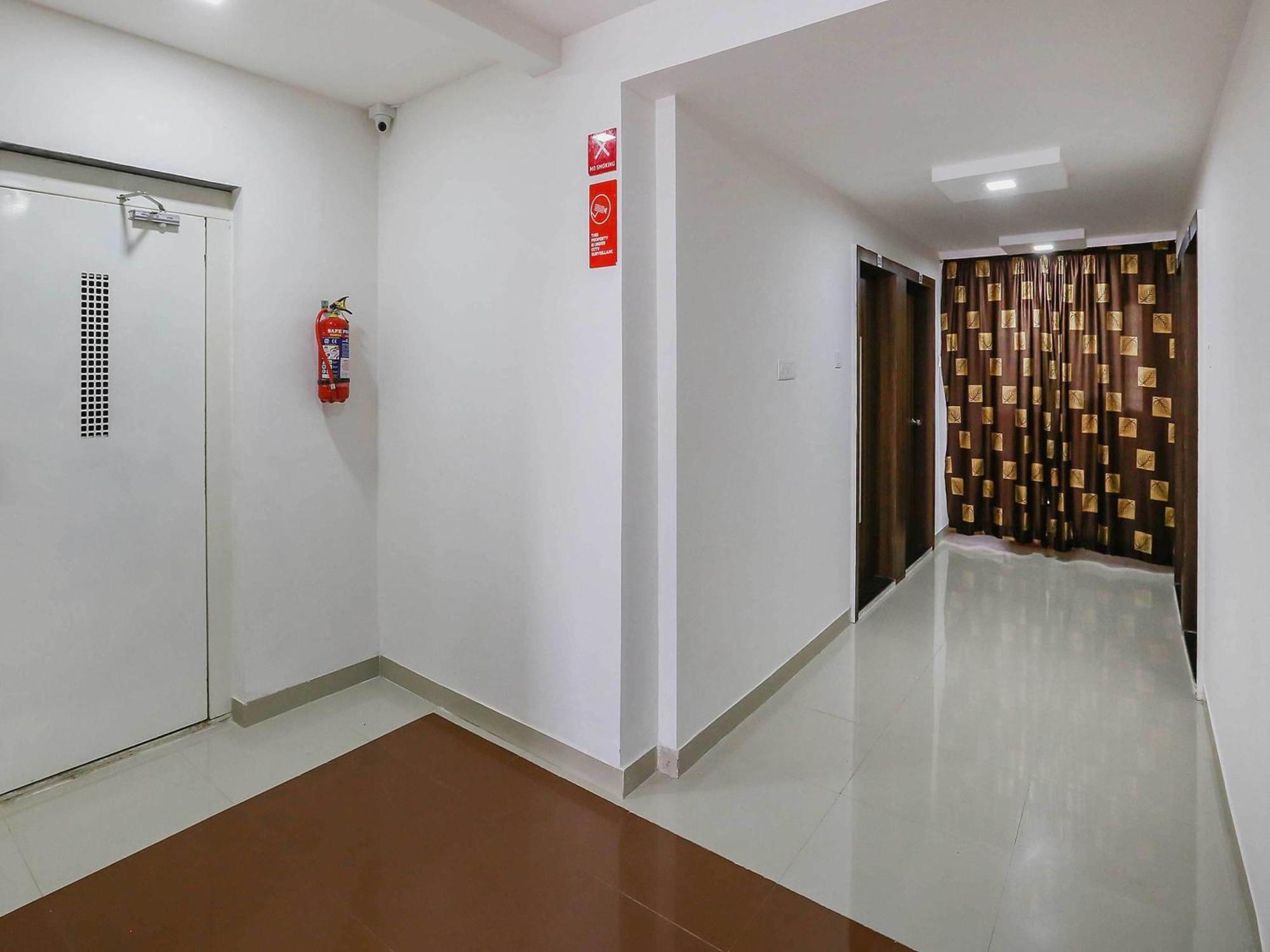 Hotel O Pingara Executive Phursungi Екстер'єр фото